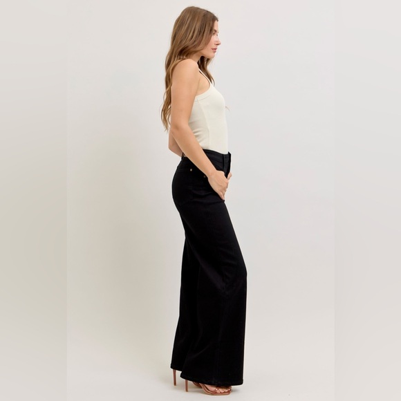 Judy Blue Black High-Waisted Wide Leg Jeans - Picture 6 of 10